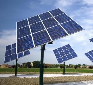 Päikesepatareides muundub elektrivälja energiaks valguse energia – tegemist on valguslike vooluallikatega
