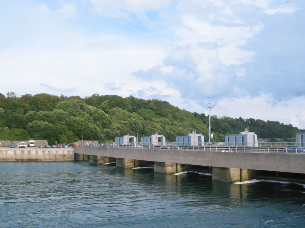 Rance_tidal_power_plant